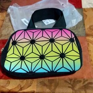NWT Colorful Geometric Handbag/Fanny pack
